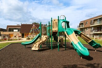 Timber Lake in West Chicago, IL - Building Photo - Building Photo