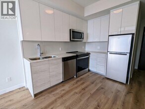 60 Frederick St in Kitchener, ON - Building Photo - Building Photo