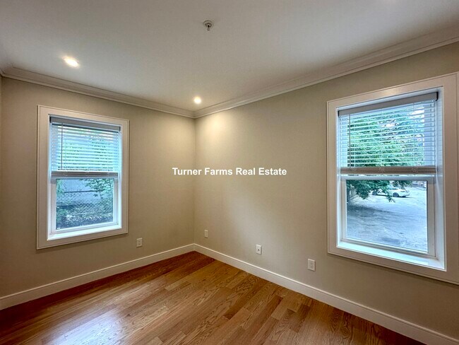 162 Allston St, Unit 2 in Boston, MA - Building Photo - Building Photo