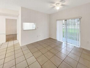 2421 NW 96th Terrace in Pembroke Pines, FL - Building Photo - Building Photo
