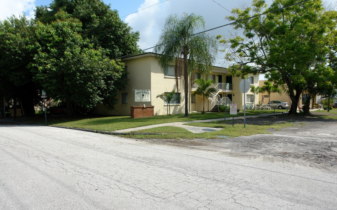 1693 2nd Ave N in St. Petersburg, FL - Foto de edificio