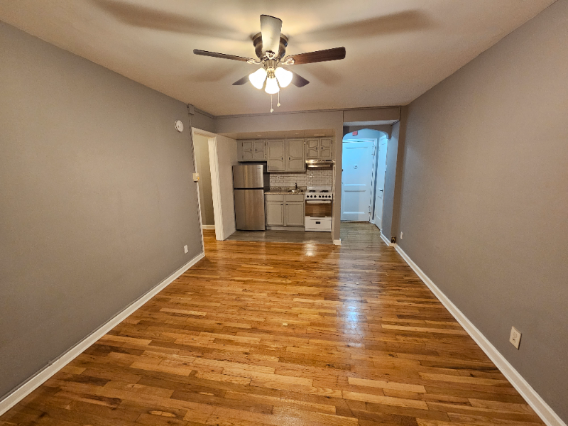 751 Adams Ave in Philadelphia, PA - Building Photo