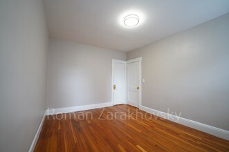 40 Quint Ave, Unit 15 in Boston, MA - Foto de edificio - Building Photo