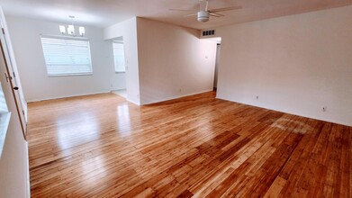 220 Piedmont E in Delray Beach, FL - Building Photo - Building Photo