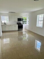 1935 Marseille Dr in Miami, FL - Building Photo