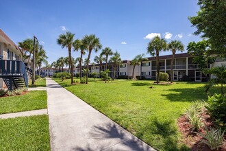 The Boardwalk in Ft. Myers, FL - Foto de edificio - Building Photo