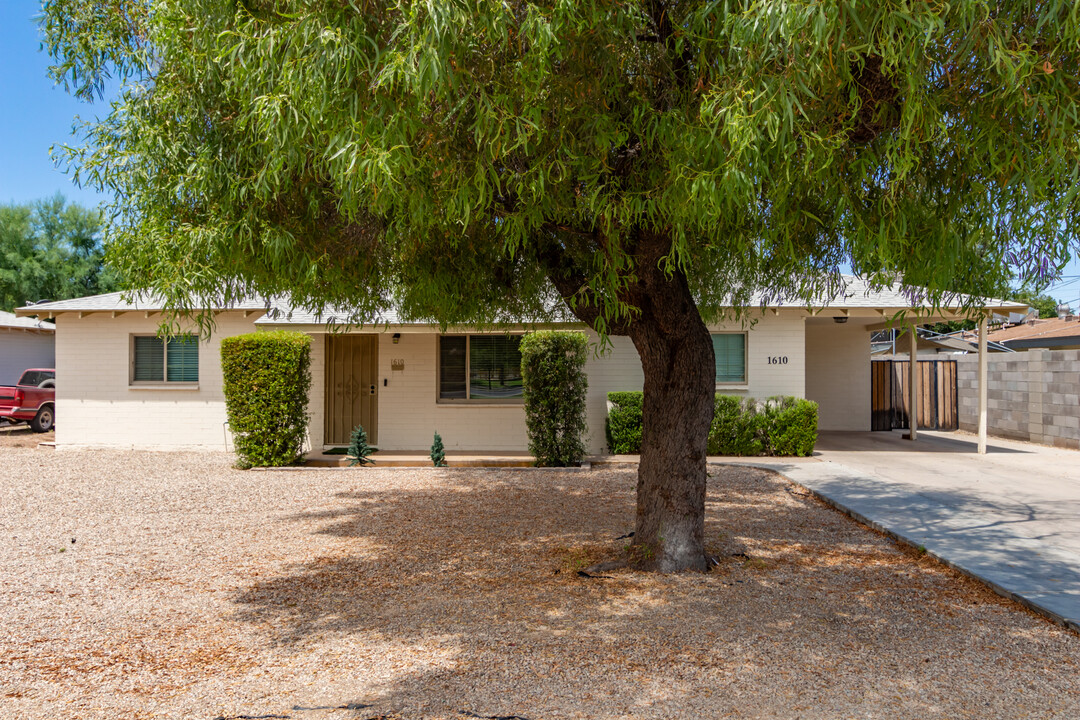 1610 S College Ave in Tempe, AZ - Building Photo