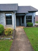 1044 34th NE, Unit 1044 in Paris, TX - Building Photo