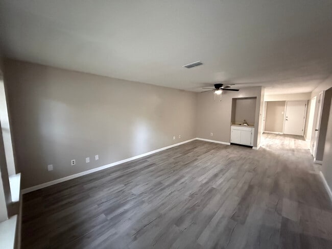 4401 River Valley Dr in Corpus Christi, TX - Building Photo - Building Photo