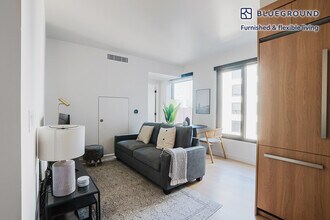 30 Otis St in San Francisco, CA - Foto de edificio - Building Photo