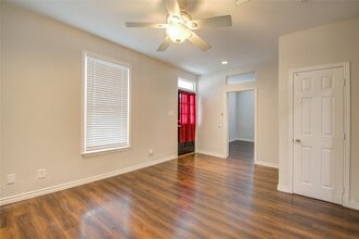 2119 Kane St in Houston, TX - Building Photo - Building Photo