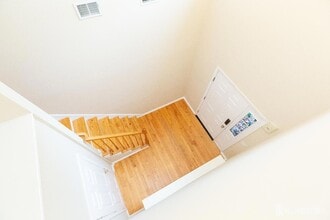 127 Forest Dr in Piscataway, NJ - Building Photo - Building Photo