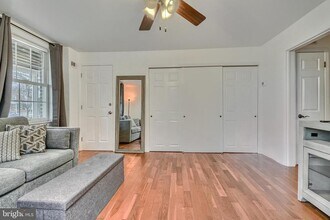 3135 Liberty Pkwy in Dundalk, MD - Building Photo - Building Photo