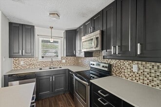 5005 Brighton Rd in Austin, TX - Building Photo - Building Photo