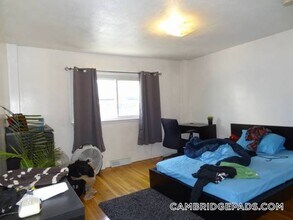 17 Hunting St in Cambridge, MA - Building Photo - Building Photo