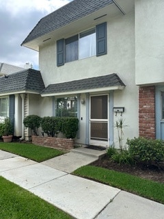10225 Lurline Ave in Chatsworth, CA - Building Photo - Building Photo