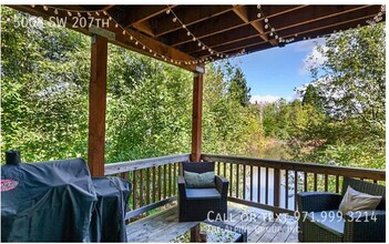 5008 SW 207th Pl in Beaverton, OR - Building Photo - Building Photo