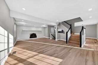 264 Braeshire Dr in Ballwin, MO - Building Photo - Building Photo