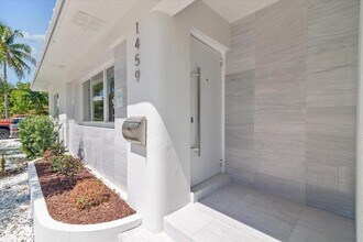 1459 Jefferson St in Hollywood, FL - Building Photo - Building Photo