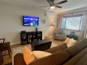 6186 Chia Ave in Twentynine Palms, CA - Building Photo - Building Photo