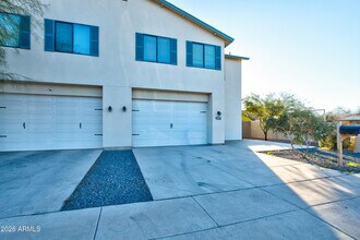 16075 N 30th St in Phoenix, AZ - Building Photo - Building Photo