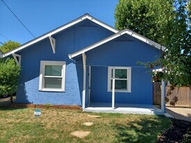 5309 L St in Sacramento, CA - Building Photo
