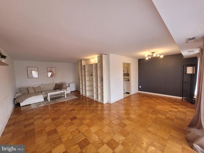 property at 3101 S Manchester St