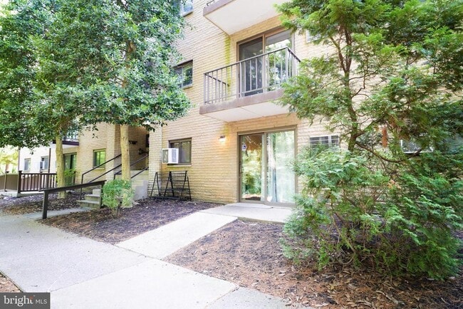 property at 400 Glendale Rd