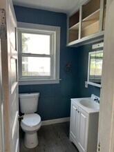 8 Sayles Ave in Lincoln, RI - Building Photo - Building Photo