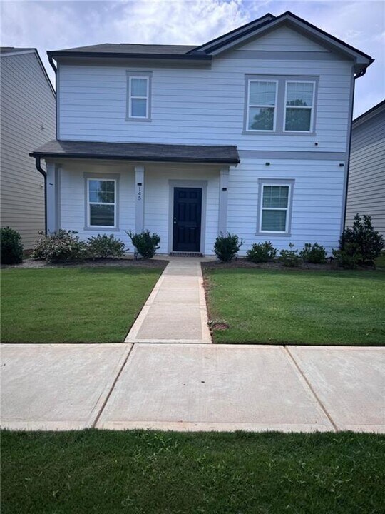 145 Hargrave Ave in Bethlehem, GA - Building Photo