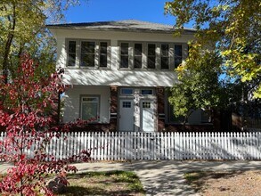 141 Vine St-Unit -1 in Reno, NV - Building Photo - Building Photo