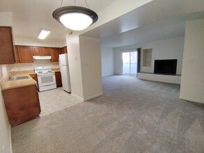 600 Reusens Rd in Lynchburg, VA - Foto de edificio - Building Photo