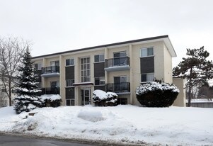 93 Westwood Dr Apartments