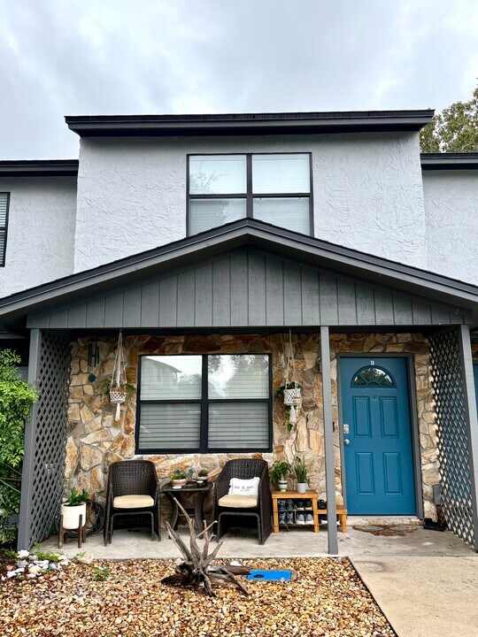 11 Ponte Vedra Ct in Palm Valley, FL - Building Photo