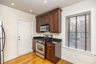 3816 N Sheffield Ave, Unit 2W in Chicago, IL - Building Photo - Building Photo