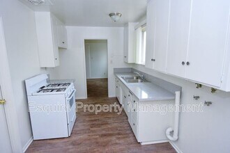 405 Spruce St in Oxnard, CA - Building Photo - Building Photo