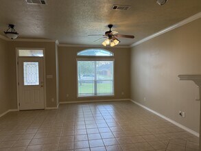 223 Karten Ln in College Station, TX - Building Photo - Building Photo