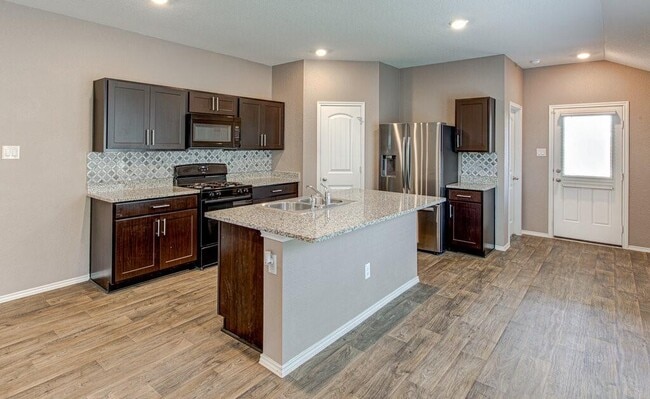 303 Euclid Ln in Uhland, TX - Building Photo - Building Photo