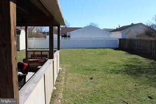 228 Market Pl in Glassboro, NJ - Building Photo