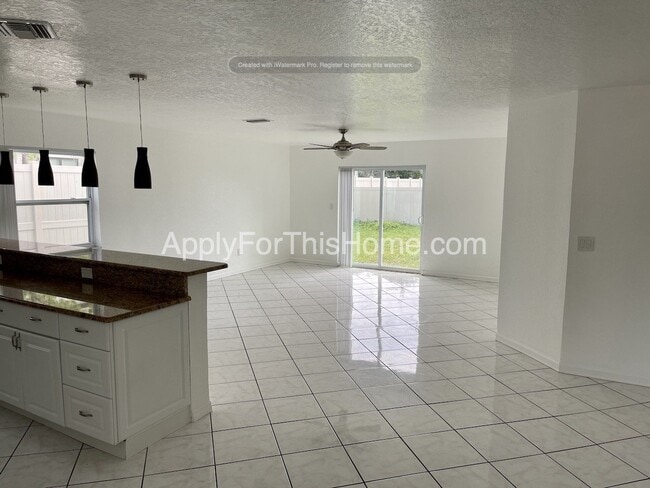 9110 86th Ave in Seminole, FL - Building Photo - Building Photo