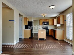 25 Thorne Hill Dr in Florence, KY - Building Photo - Building Photo