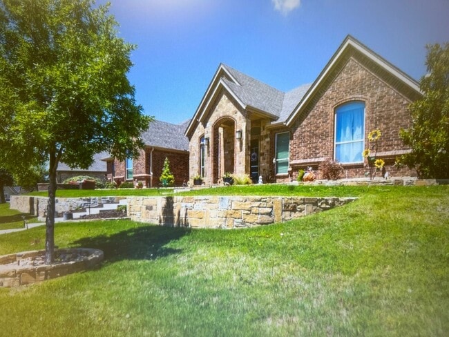 property at 7600 Eagle Ridge Cir