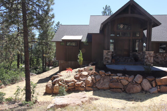 261 Monarch Crest Trl in Durango, CO - Building Photo - Building Photo