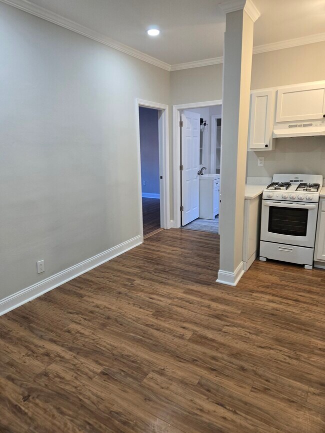 1197 Commonwealth Ave in Boston, MA - Building Photo - Building Photo