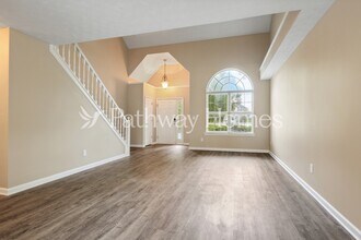 615 Gardinia Dr in Mcdonough, GA - Foto de edificio - Building Photo