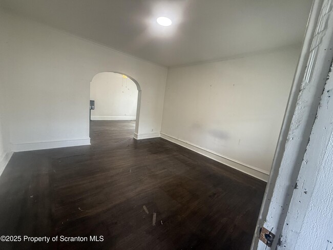 58 Wood St in Pittston, PA - Building Photo - Building Photo