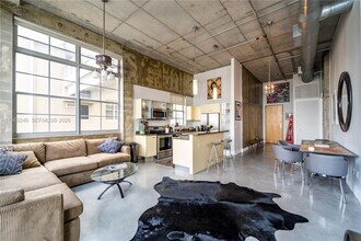 444 NW 1st Ave in Fort Lauderdale, FL - Building Photo - Building Photo