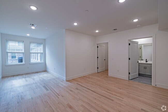 201 Newark Pompton Turnpike in Little Falls, NJ - Building Photo - Building Photo