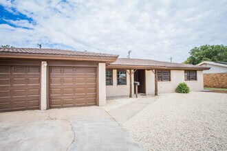4614 27th St in Lubbock, TX - Building Photo - Building Photo