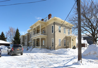 141 W Fifth St in Oswego, NY - Building Photo - Building Photo